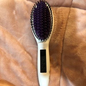Instyler straightening brush